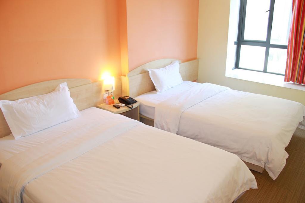 7Days Inn Dongguan Nan Chen Exteriör bild